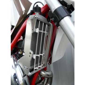 Beta X-Trainer 300 Radiator Braces